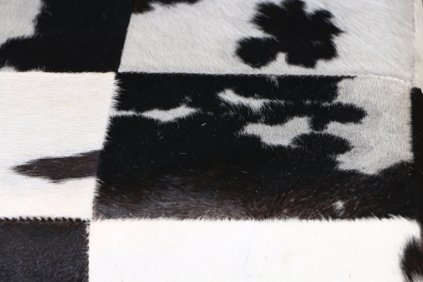 ALVARO BLACK ACNT STOOL